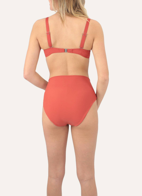 bas de maillot de bain couvrant