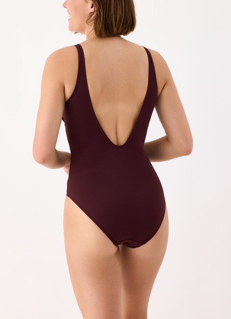Maillot de bain 1 pièce coupé sous poitrine raisin